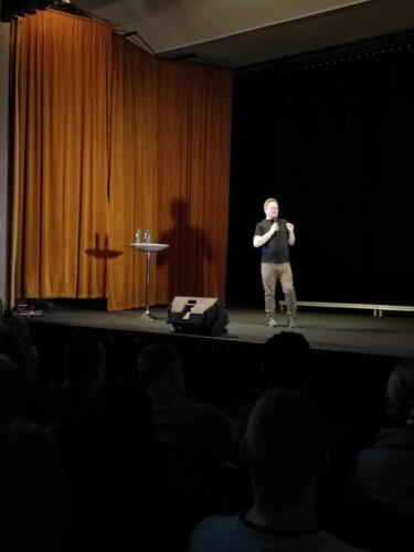 1stand-up-kaminski-2024